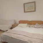 Downtown Room Near Gym Pool Beach Shops Walking Distance From All Entertainment And Shopping